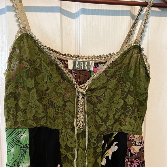 ARK floral dress - Picture 4 of 6